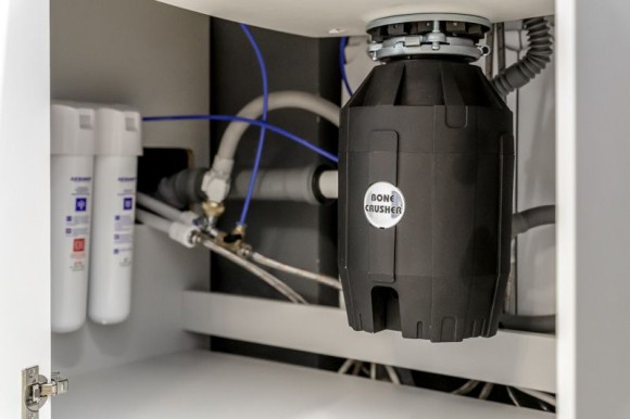 Измельчитель пищевых отходов бытовой BoneCrusher 910